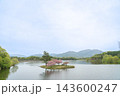 滋賀県日野町 春の日野川ダムの中の浮島の八重桜 滋賀県日野町 春の日野川ダムの中の浮島の八重桜 143600247