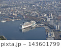 北海道函館市函館港に寄港するクルーズ船ノルウェージャン・ジェイド号の風景を撮影 143601799