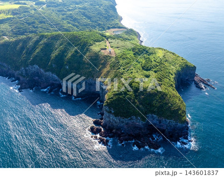 生月長瀬鼻灯台(長崎県生月島) 生月長瀬鼻灯台(長崎県生月島) 143601837