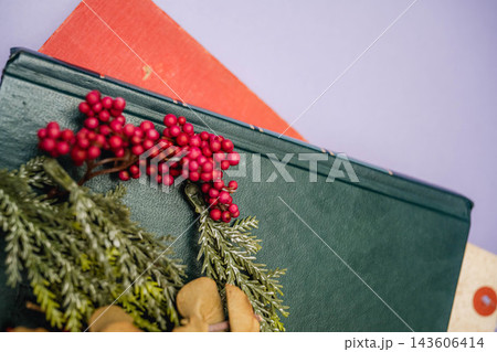 箱に入ったクリスマスリース 箱に入ったクリスマスリース 143606414