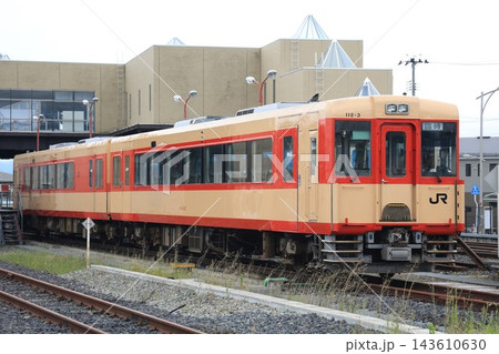 【JR東日本】キハ110系0番台〜おもいで車両〜(左沢線:寒河江駅) 【JR東日本】キハ110系0番台〜おもいで車両〜(左沢線:寒河江駅) 143610630