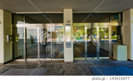 大阪大学 大阪大学 143610977