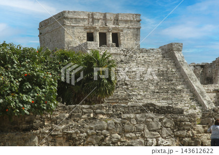 Tulum maya ruins temple architecture in quintana roo mexico Tulum maya ruins temple architecture in quintana roo mexico 143612622