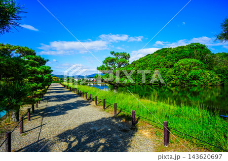 奈良県 垂仁天皇陵 宝来山古墳の風景 143620697