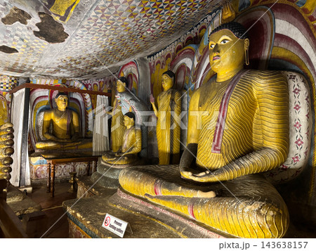 ダンブッラ石窟寺院、第五窟、世界遺産 ダンブッラ石窟寺院、第五窟、世界遺産 143638157