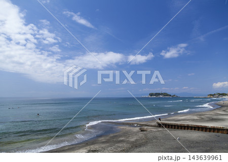 湘南七里ヶ浜 駐車場からの江の島と海が見える絶景 湘南七里ヶ浜 駐車場からの江の島と海が見える絶景 143639961