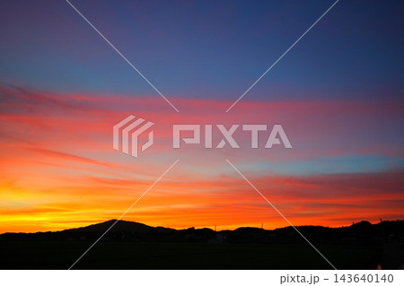 糸島 可也山の夕景 糸島 可也山の夕景 143640140