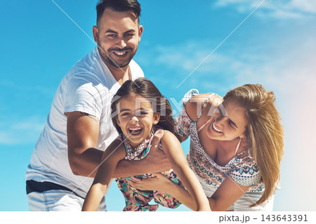 Family, parents and girl child airplane with love for holiday, vacation and development together on trip. Happy, man and woman outdoor with kid for bonding, adventure and exploring or playing 143643391