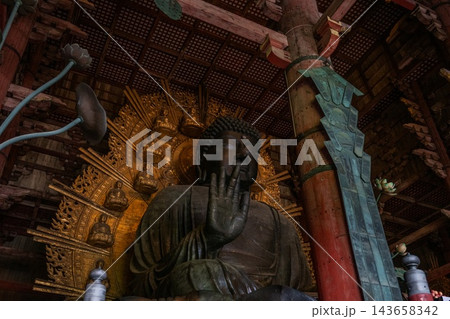 奈良の大仏 - 世界遺産・東大寺 143658342