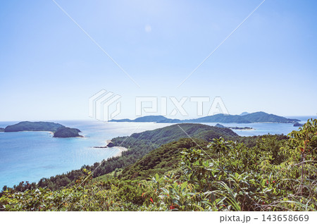慶良間諸島 古座間味海岸(座間味島 高月山から) 慶良間諸島 古座間味海岸(座間味島 高月山から) 143658669