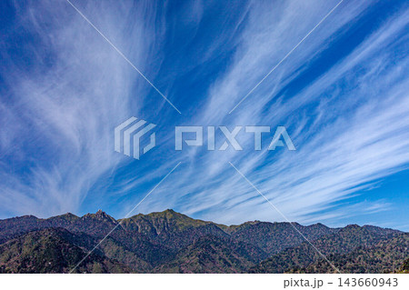 屋久島 すじ雲? 太鼓岩から(春 屋久島 すじ雲? 太鼓岩から(春 143660943