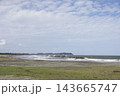 秋の千葉県大原海水浴場 遠くに太東崎を望む 143665747