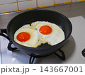 アメリカンな目玉焼き「サニーサイドアップ」ご存じですか 143667001