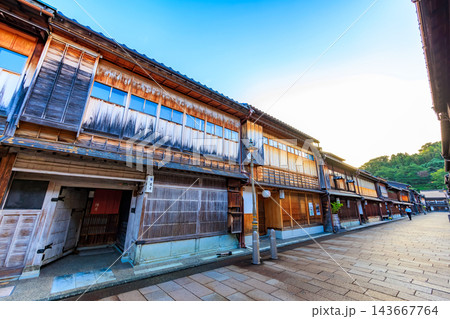 石川県　金沢市　早朝の ひがし茶屋街 143667764
