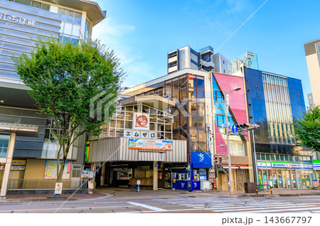 石川県 金沢市 早朝の 近江町市場 石川県 金沢市 早朝の 近江町市場 143667797