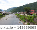 岐阜　飛騨市神岡町　藤波橋から望む西里橋 143669865