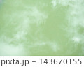 抹茶色と靄の背景素材 143670155