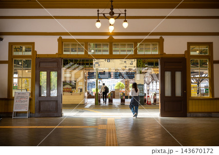 レトロな駅舎(福岡・門司港駅) レトロな駅舎(福岡・門司港駅) 143670172
