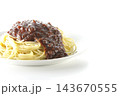 スパゲッティミートソースを白背景で単品撮影 143670555