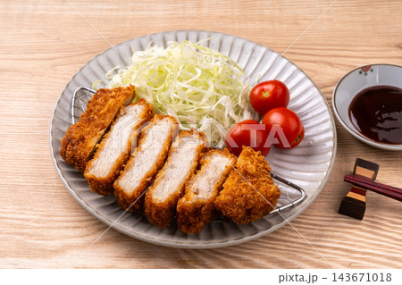 ロース豚カツ ロース豚カツ 143671018