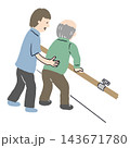 介護士の介助を受けながら歩行リハビリをするおじいさん2 143671780
