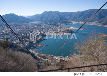 河口湖と富士山の絶景 河口湖と富士山の絶景 143682410