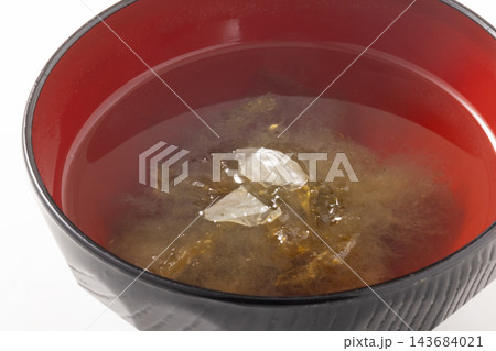 お吸い物(芽かぶ とろろ昆布 湯葉入り) お吸い物(芽かぶ とろろ昆布 湯葉入り) 143684021