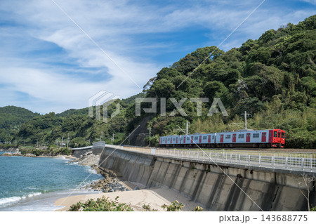 海岸線走行中 143688775