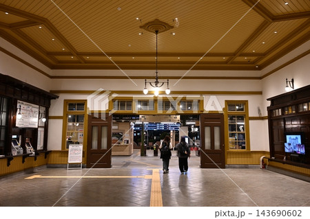 レトロな駅舎(福岡・門司港駅) レトロな駅舎(福岡・門司港駅) 143690602