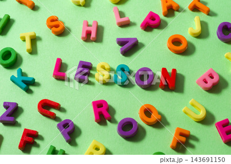 「LESSON」のアルファベット 「LESSON」のアルファベット 143691150