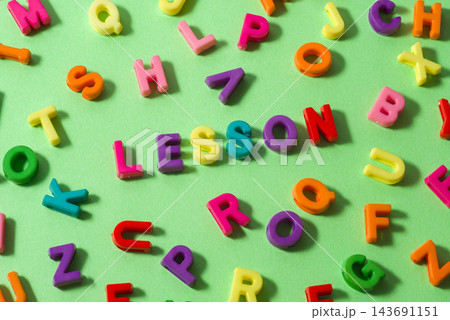 「LESSON」のアルファベット 「LESSON」のアルファベット 143691151