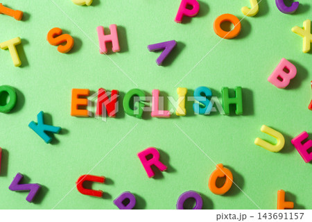「ENGLISH」のアルファベット 143691157