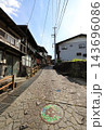 岐阜　飛騨　神岡町の古い街並み　神坂付近 143696086