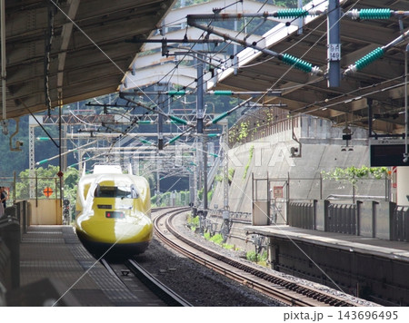 ドクターイエロー のぞみ検測 熱海駅 ドクターイエロー のぞみ検測 熱海駅 143696495