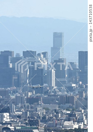池田市五月山 五月平展望台 大阪伊丹空港を一望 池田市五月山 五月平展望台 大阪伊丹空港を一望 143710538
