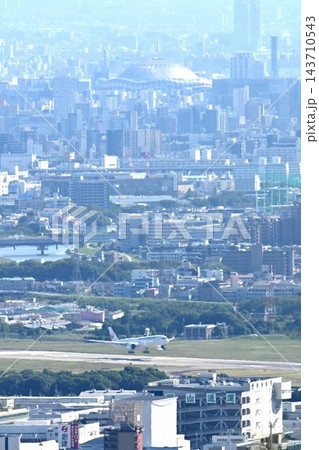 池田市五月山 五月平展望台 大阪伊丹空港を一望 池田市五月山 五月平展望台 大阪伊丹空港を一望 143710543
