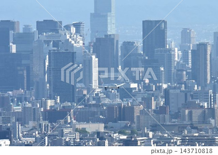 池田市五月山 五月平展望台 大阪伊丹空港を一望 池田市五月山 五月平展望台 大阪伊丹空港を一望 143710818