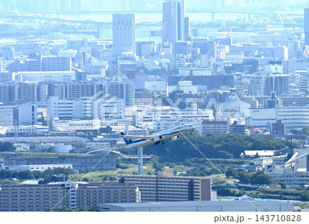 池田市五月山 五月平展望台 大阪伊丹空港を一望 池田市五月山 五月平展望台 大阪伊丹空港を一望 143710828