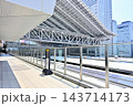 大阪駅3階デッキから駅を覆う大屋根 143714173