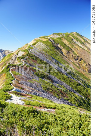 快晴の小蓮華山 143715068