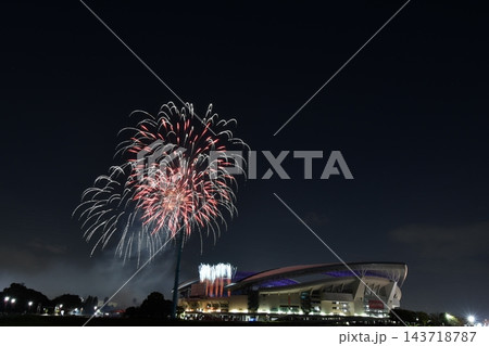 夜空に咲く大輪　埼玉スタジアム 花火大会 143718787