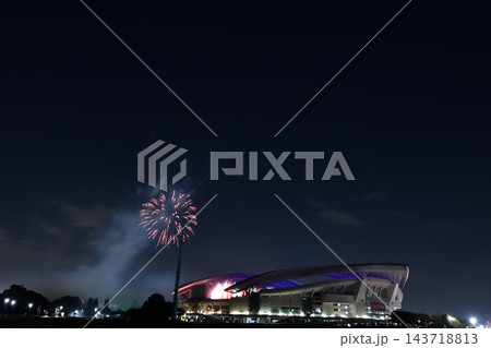 夜空に咲く大輪 埼玉スタジアム 花火大会 夜空に咲く大輪 埼玉スタジアム 花火大会 143718813