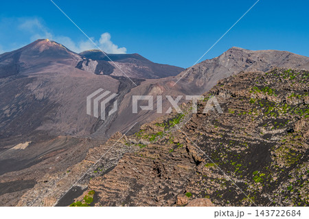 Majestic Volcano Peak Majestic Volcano Peak 143722684