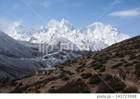 Landscape from Pheriche town area, EBC trekking, Nepal Landscape from Pheriche town area, EBC trekking, Nepal 143723998