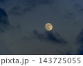Full moon shining in night sky with clouds in Keelung, Taiwan 143725055