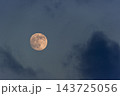 Full moon shining in the night sky over Keelung 143725056