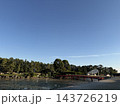 池のある公園 143726219