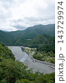 奈良県/ スリル満天空中散歩 土木遺産「谷瀬の吊り橋・たにぜのつりばし」全景(谷瀬大橋・谷瀬橋) 奈良県/ スリル満天空中散歩 土木遺産「谷瀬の吊り橋・たにぜのつりばし」全景(谷瀬大橋・谷瀬橋) 143729974