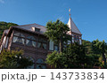 神戸異人館、下から見上げた風見鶏の館 143733834