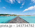 沖縄県　野甫島の防波堤　海亀スポット 143734782